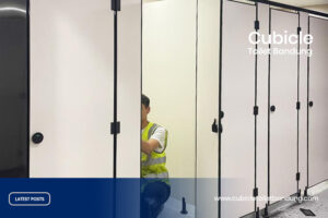 artikel cubicle toilet bandung (3)