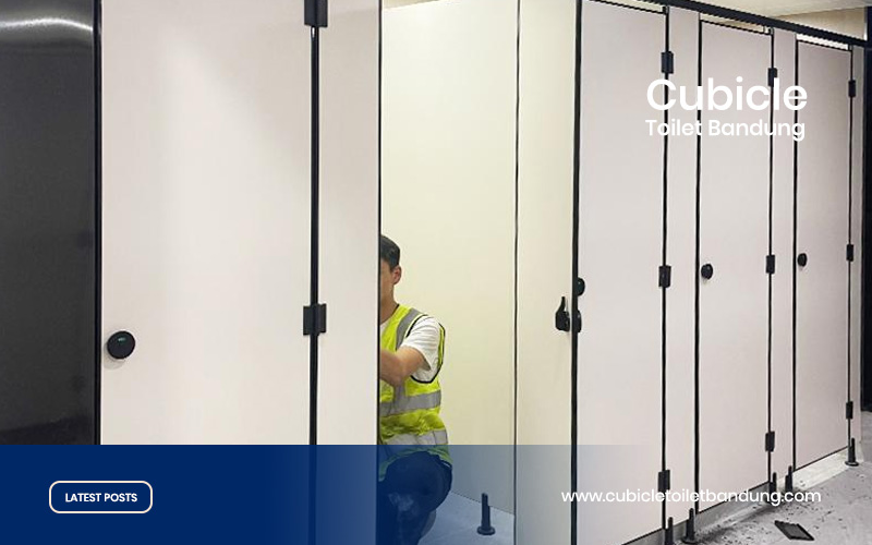 artikel cubicle toilet bandung (3)